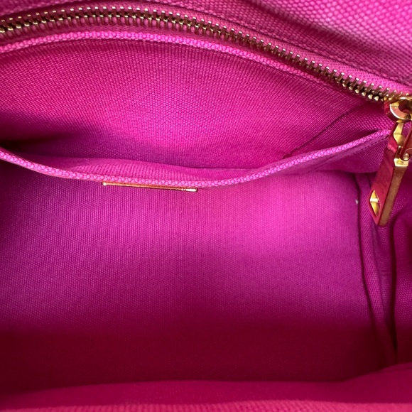 BEAUTIFUL PINK PRADA CANAPA😍💖 - Picture 10 of 11